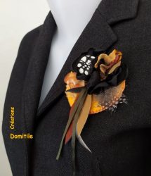 Broche art textile artisanale