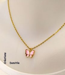 collier enfant papillon rose