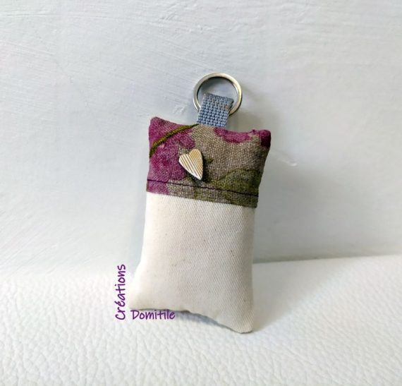 porte cles shabby rose beige